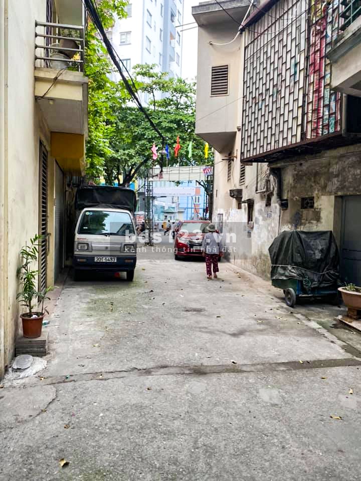 BÁN NHÀ 50M2 PHỐ CHỢ GIA LÂM - NGUYỄN SƠN