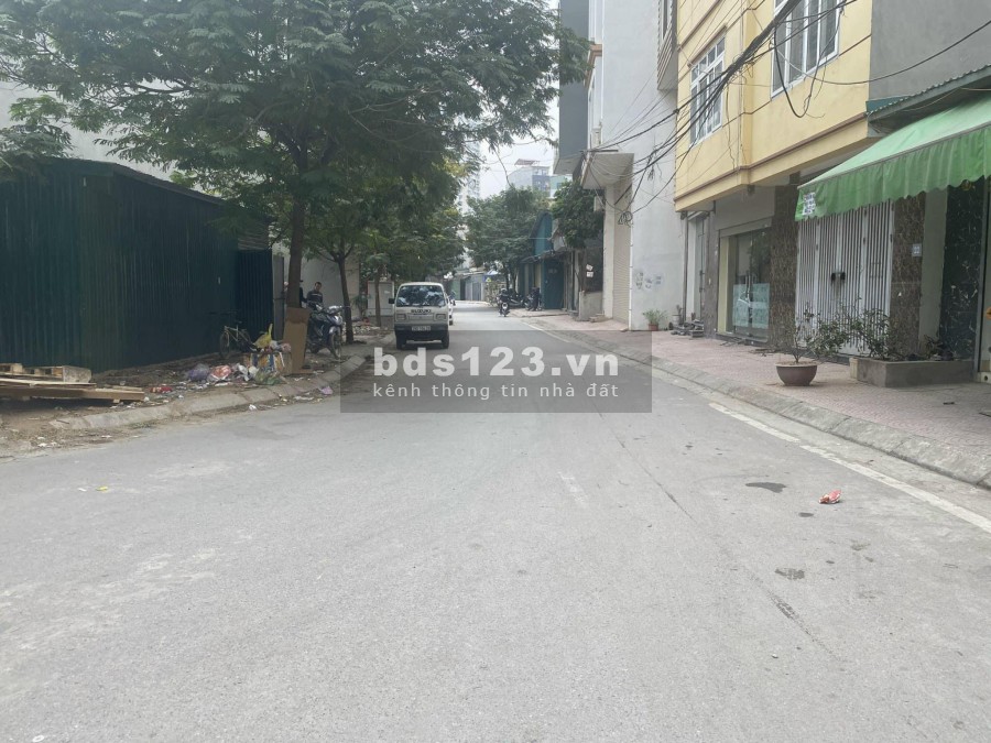Bán đất Phố Bạch Mai, 100m, Ô tô tránh, Vỉa hè rộng, KD khủng chỉ hơn 14 tỷ.LH 0902229291.