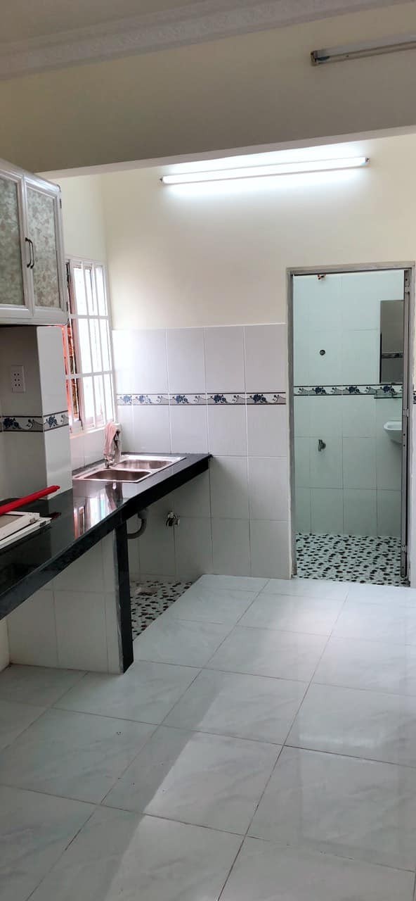 Cực RẺ - Nở hậu 6.2m - HXH Nguyễn Văn Quỳ Quận 7 - Dòng tiền 8tr/ tháng giá chỉ 2.9 tỷ
