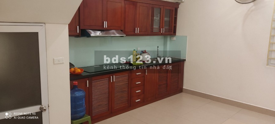 Bán nhà riêng ngõ Lạc Long Quân view trọn vẹn hồ Tây, DT 43m2, mặt tiền 4m giá 6.15 tỷ. LH 0966286718