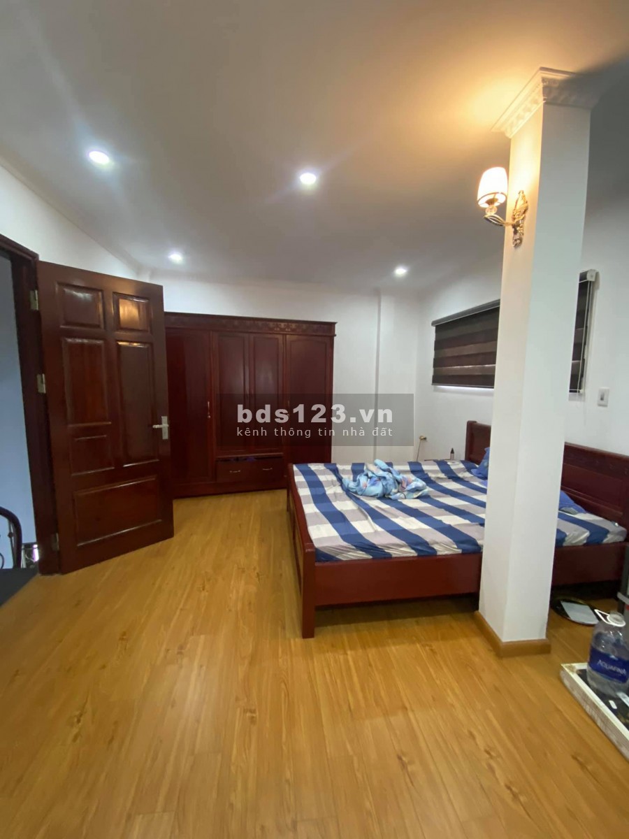 NHÀ GIẢI PHÓNG GIẢM MẠNH 50M2 5 TẦNG LÔ GÓC SÂN XE RIÊNG NHỈNH 4