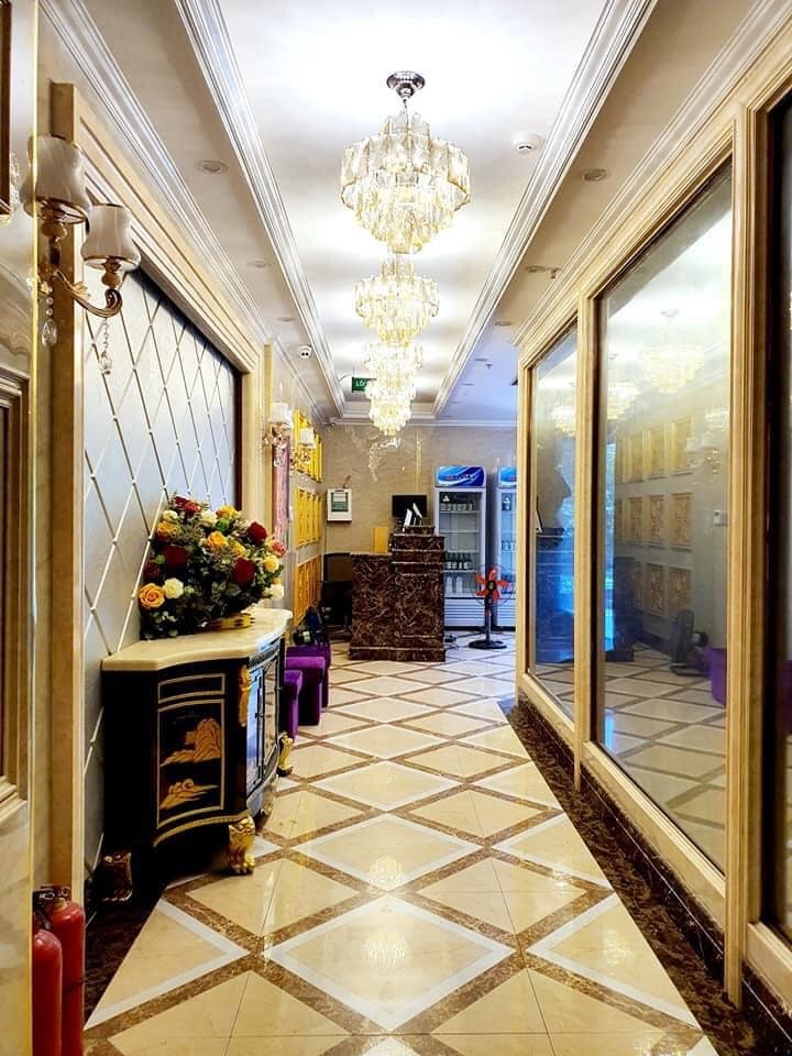 Bán nhà Trần Duy Hưng 130m2 x 9 tầng, MT 7m. Thuê 200tr/th, ô tô, thang máy