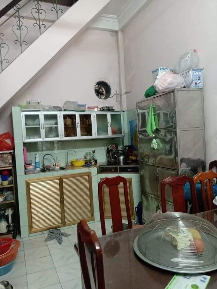 Bán Nhà Lê Trọng Tấn 70m2, Gần Phố, Ô Tô Đỗ Cừa, Khu Dân Chí Cao, Vị Trí Đẹp Mặt Tiền Rộng