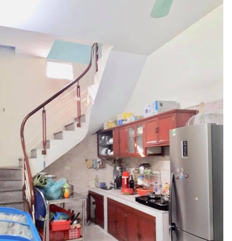 Bán nhà Đường Hoàng Mai, Chỉ 2 tỷ 3, 30m2 x 4 tầng, LH 0944267031