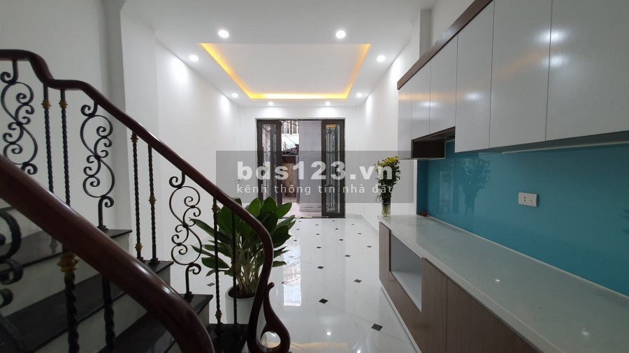 Bán gấp nhà Ngõ 51 Phố Tam Khương, 30/41m2, 5tầng, giá 3,95tỷ.