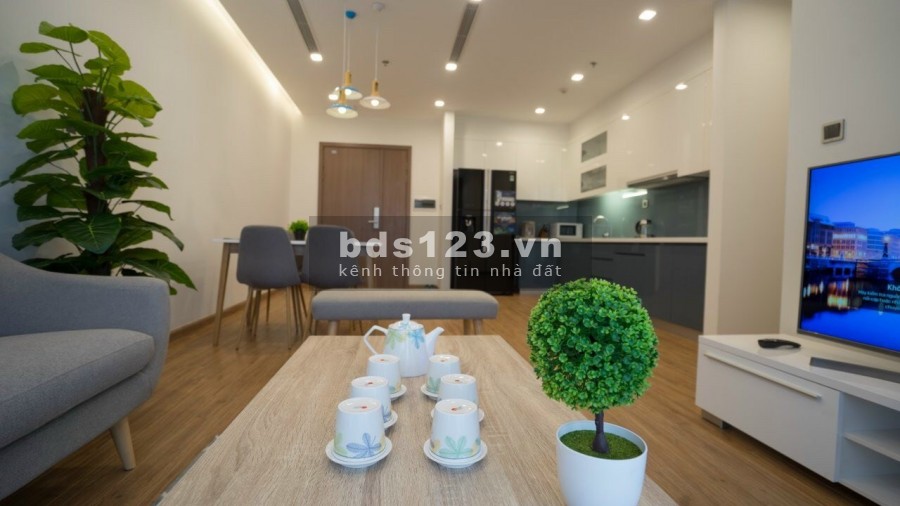 Cho thuê Vinhomes Metropolis tầng cao, 2pn, 2wc,1 phòng khách, nội thất đầy đủ cực mới, giá cực tốt