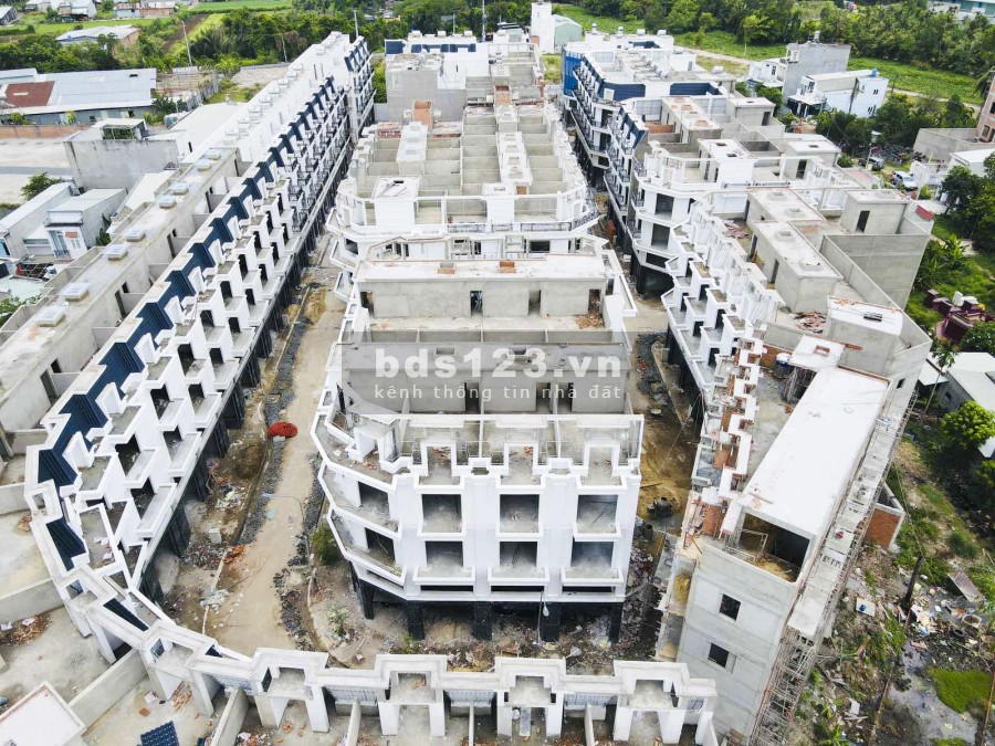 One Palace 2 khu nhà phồ tinh tế được thiết kế theo phong cách cổ điển Châu Âu