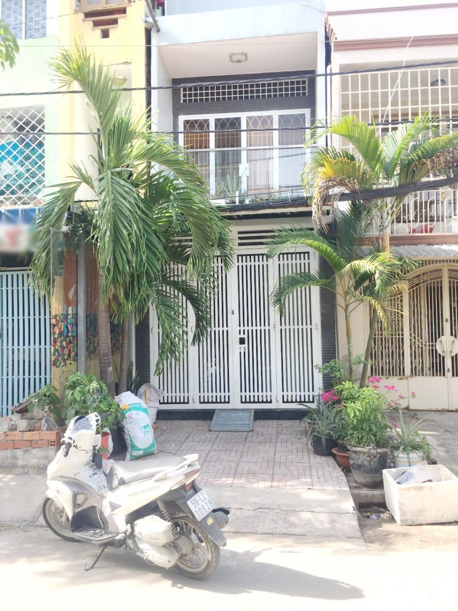 Cho thuê nhà nguyên căn MT đường Hồ Thành Biên F4 Q8
