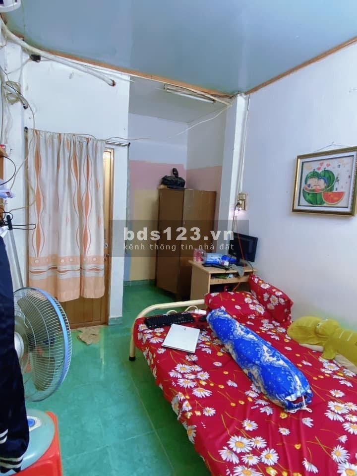 Bán nhà Quận 3 – Chính chủ - Ngập ngân hàng 2Tỷ Đường Điện Biên Phủ Phường 3 chỉ 3Tỷ8