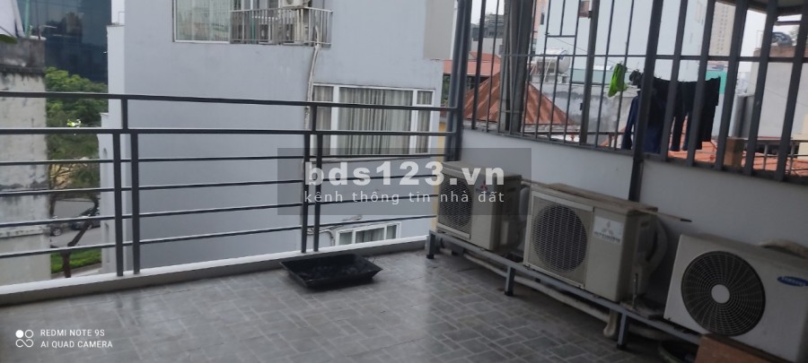 Bán nhà riêng ngõ Lạc Long Quân view trọn vẹn hồ Tây, DT 43m2, mặt tiền 4m giá 6.15 tỷ. LH 0966286718