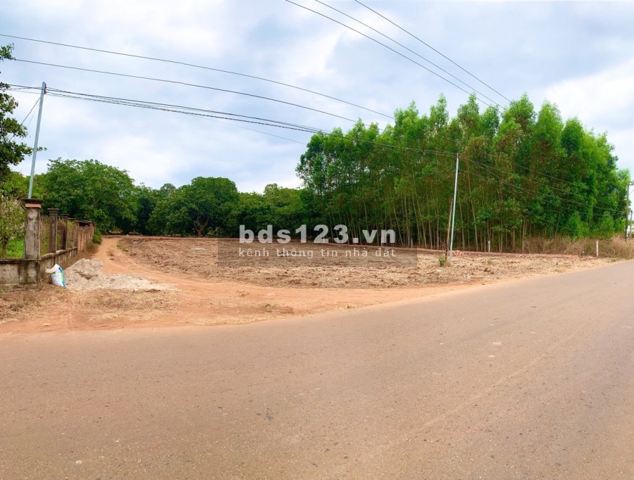 Bán đất xây XƯỞNG 1683m2, 1.2tr/m2 GIÁ cực tốt, xây xưởng tiết kiệm chi phí.