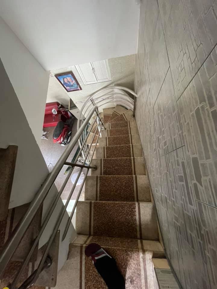 Qúa Rẻ Quận 7,Nguyễn Văn Linh,45m2,4 tầng,Gía 5,6 tỷ