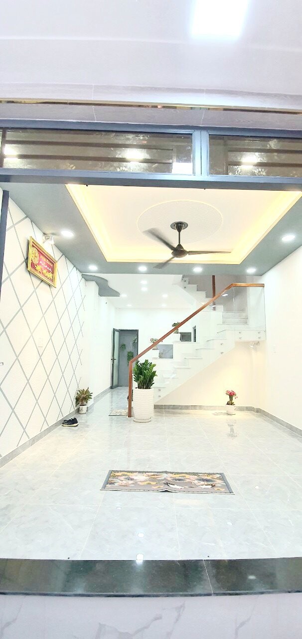 Nhà mới sang trọng hẻm 184 Âu Dương Lân P3 Q8