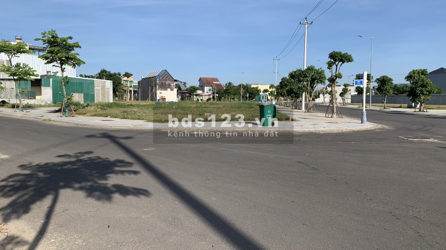 Bán đất mặt tiền đường Quang Trung TTTP Quảng Ngãi giá rẻ