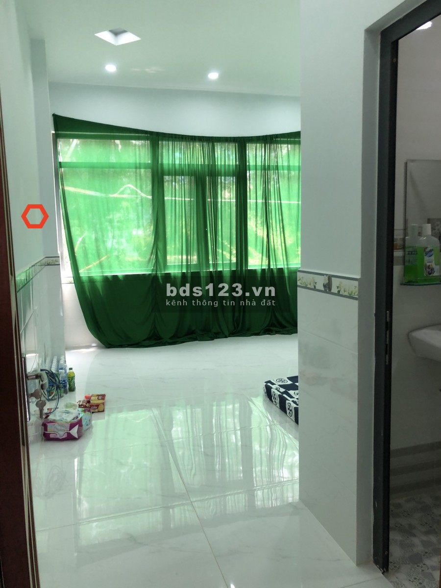 HXH D2 Nối dài 4x12m trệt, 3lầu, 5pn, 4wc. Nhà mới 100%