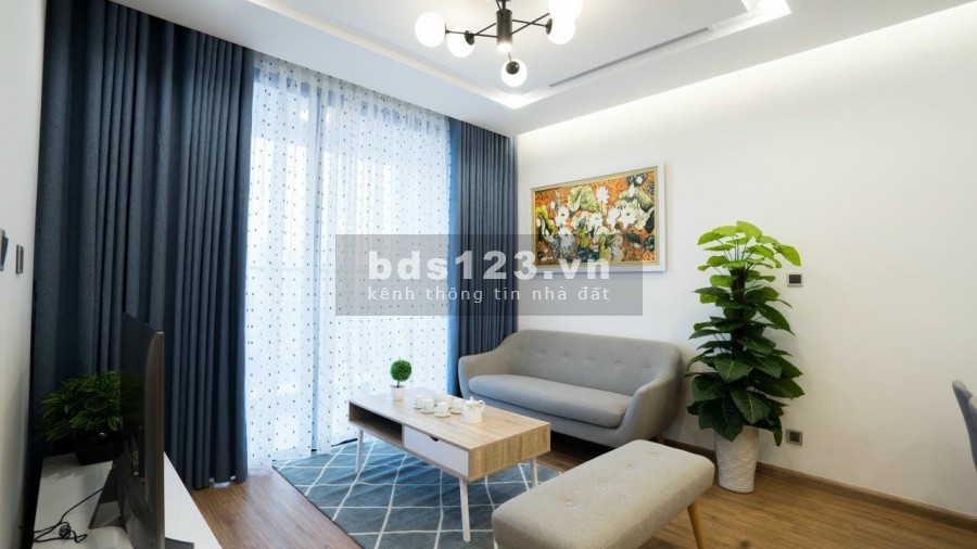 Cho thuê Vinhomes Metropolis tầng cao, 2pn, 2wc,1 phòng khách, nội thất đầy đủ cực mới, giá cực tốt