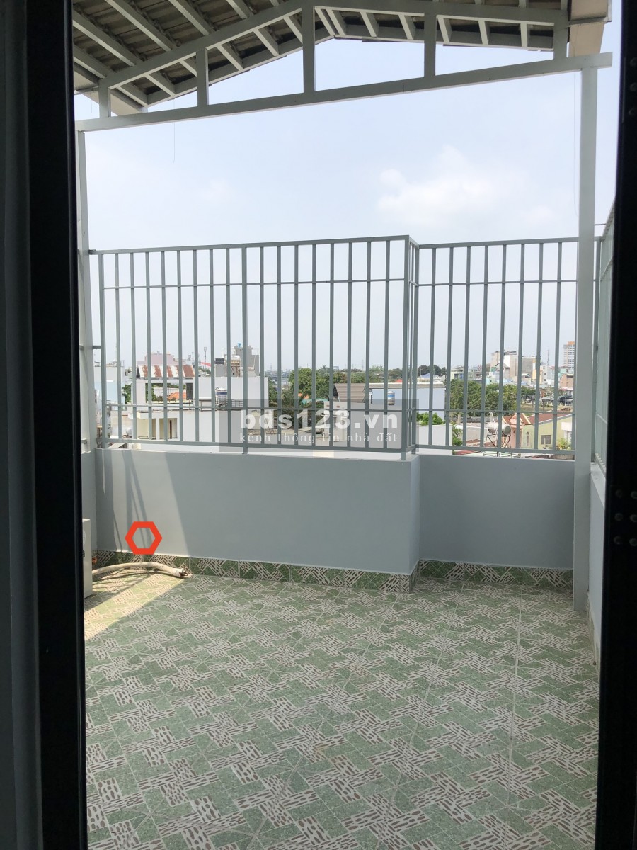 HXH D2 Nối dài 4x12m trệt, 3lầu, 5pn, 4wc. Nhà mới 100%