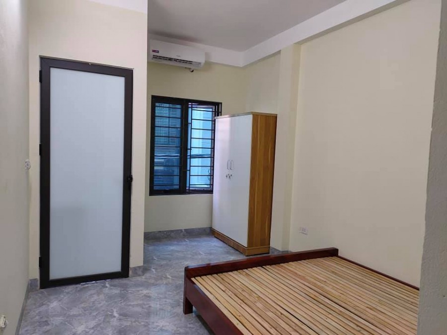 Bán chung cư mini xây mới 70m, 7 tầng, MT gần 6.7m, 18 phòng, thang máy, phố Triều Khúc, chào giá 10.8 tỷ