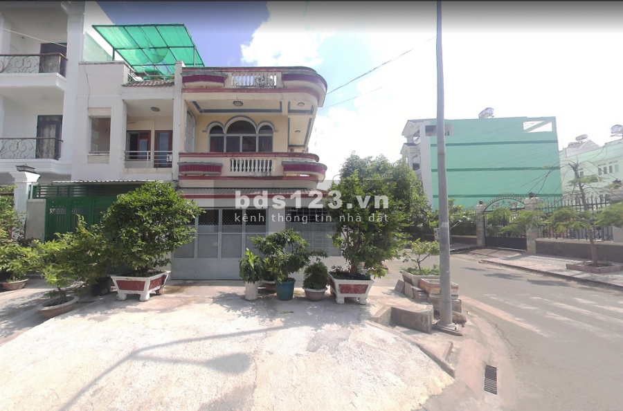 2 Mặt Tiền Đường Phạm Văn Hai . dt: 5 x 15 - 1L