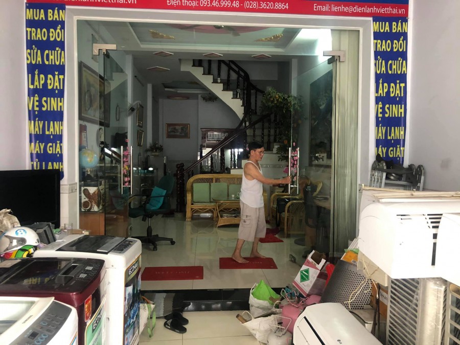 Bán gấp Nhà Ngay Sát bên Công Viên Tao Đàn, Quận 3, 2 Phòng ngủ, Sổ hồng đất vàng, Chỉ 6 tỷ 5