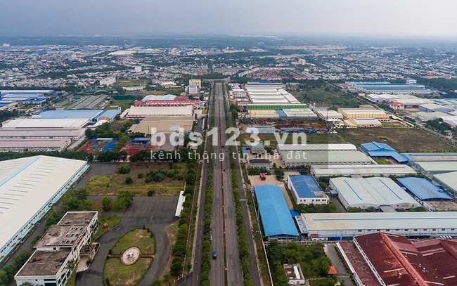Em cần bán gấp đất sào Bình Phước giá rẻ ngay 3 cụm KCN, dân cư đông, sổ sẵn, đường thông 1000m2