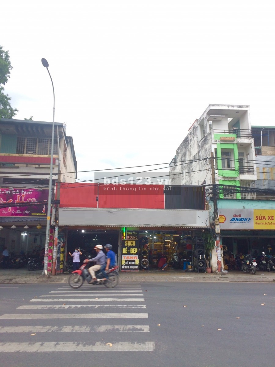 Mặt Tiền Đường Đào Trinh Nhất, 8 x 23 xe cộ đông đúc
