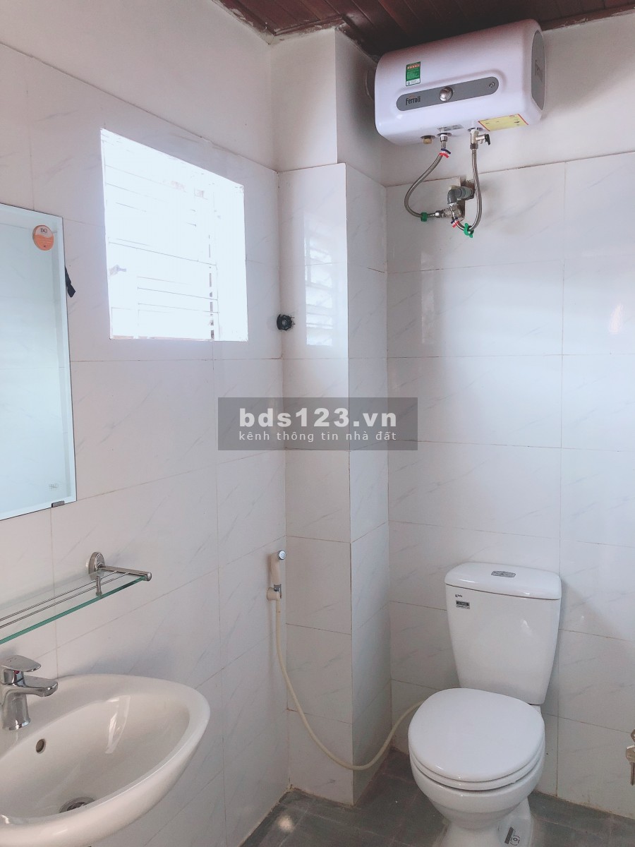 Cho thuê nhà mặt tiền đường lê lợi hải châu đà nẵng giao với đống đa 4 tầng