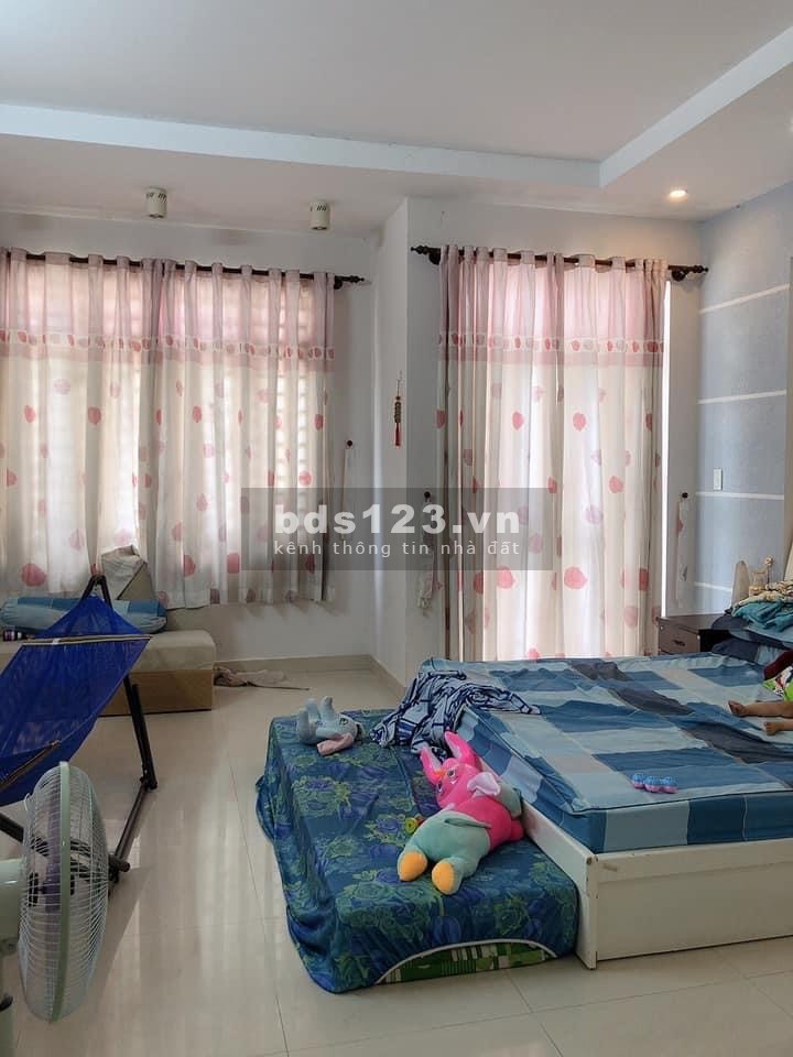 Bán nhà đường Cống Lở, Tân Bình 48m2 4 tầng giá 5 tỷ.