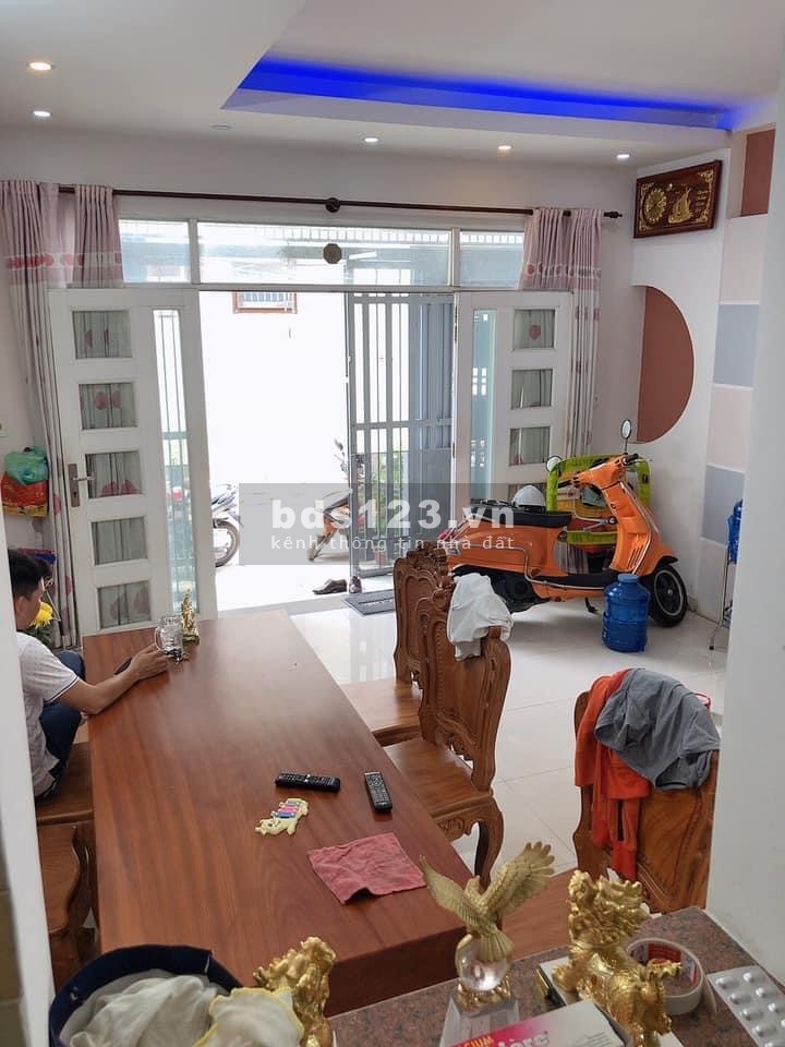 Bán nhà đường Cống Lở, Tân Bình 48m2 4 tầng giá 5 tỷ.