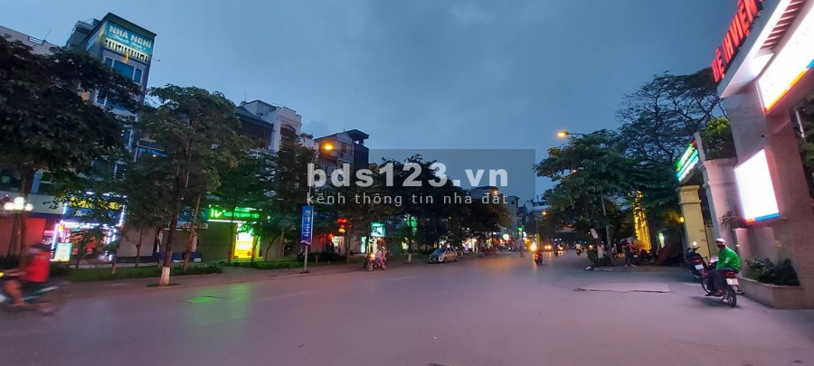 Bán nhà 50m2 giá 2,65 tỉ TL Bạch Mai chợ Mơ 3 tầng MT 13m