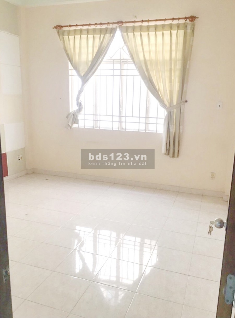 Cho thuê nhà 2 lầu mặt tiền đường NB Cao Lỗ Phường 4 Quận 8 - LH: 0933862860 Sương