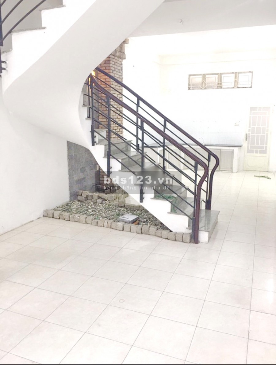 Cho thuê nhà 2 lầu mặt tiền đường NB Cao Lỗ Phường 4 Quận 8 - LH: 0933862860 Sương