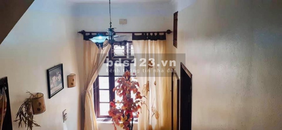 Bán nhà riêng phố Nguyễn Văn Cừ, Long Biên, Hà Nội.