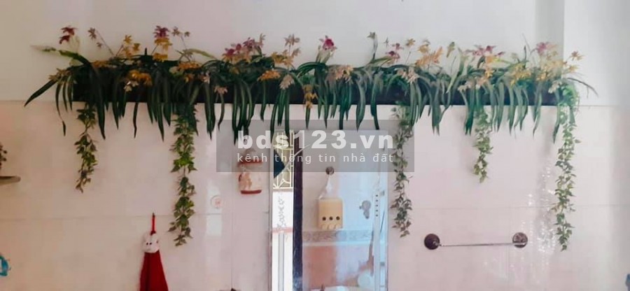 Bán nhà riêng phố Nguyễn Văn Cừ, Long Biên, Hà Nội.