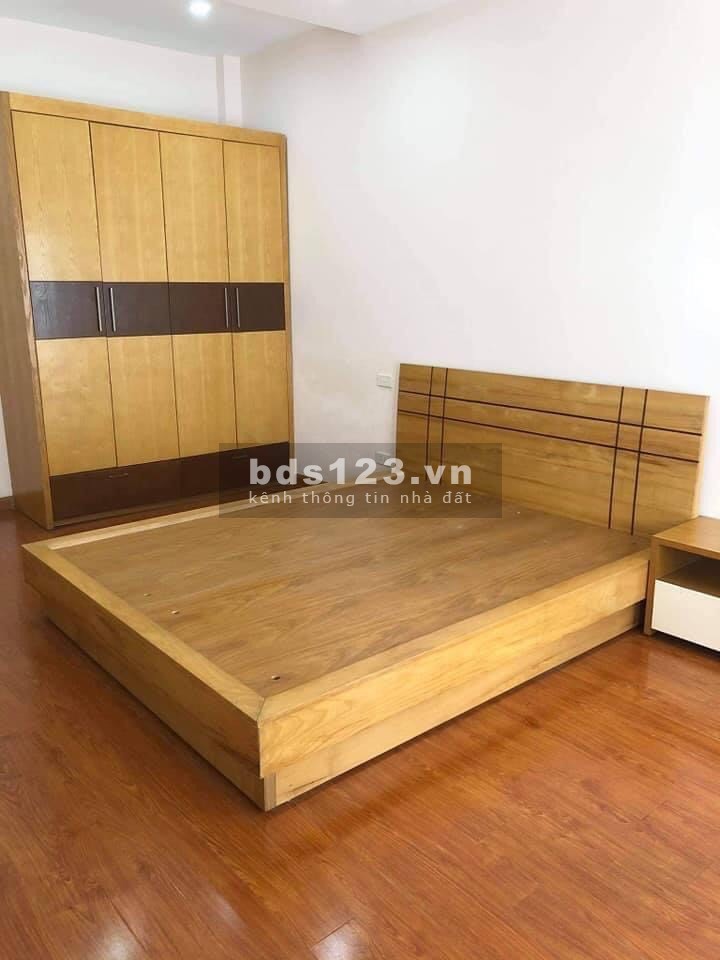 Nhà Võ Chí Công đầu Hoàng Quốc Việt, full nội thất