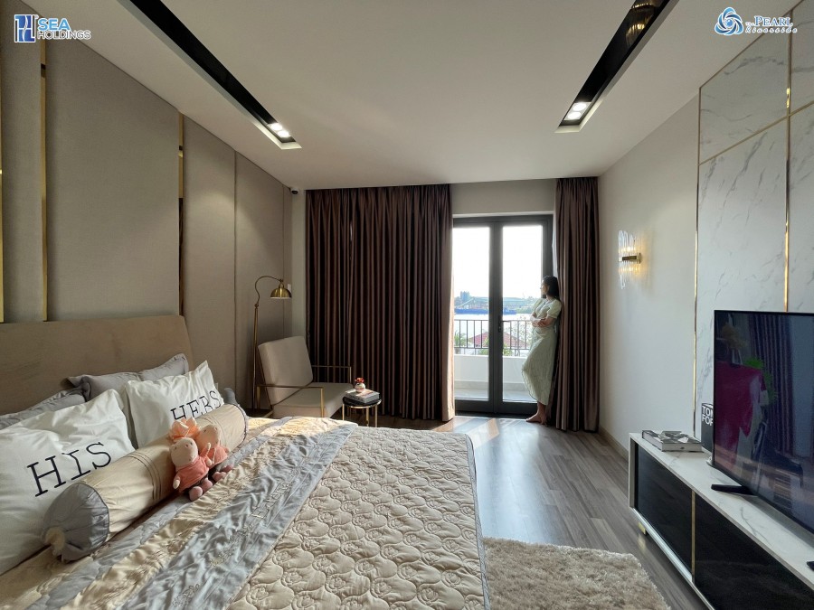 Nhà 1 trệt 2 lầu sân thượng, 960tr nhận nhà ngay, trung tâm Bến Lức, Long An