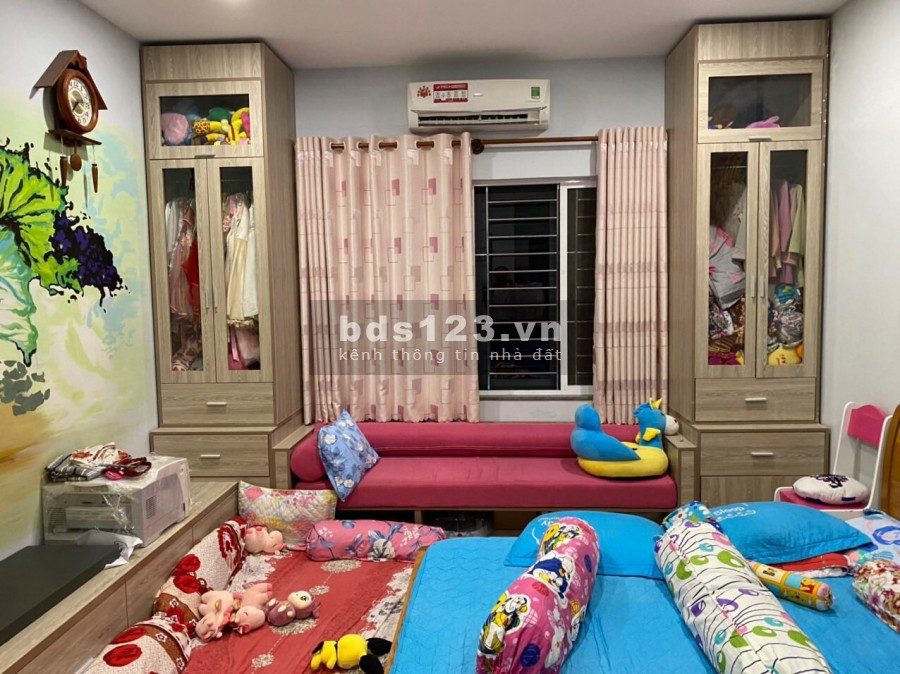 Bán nhà đường số 40 Tân Quy Đông, Quận 7 dt 4x19m, 2 lầu, st