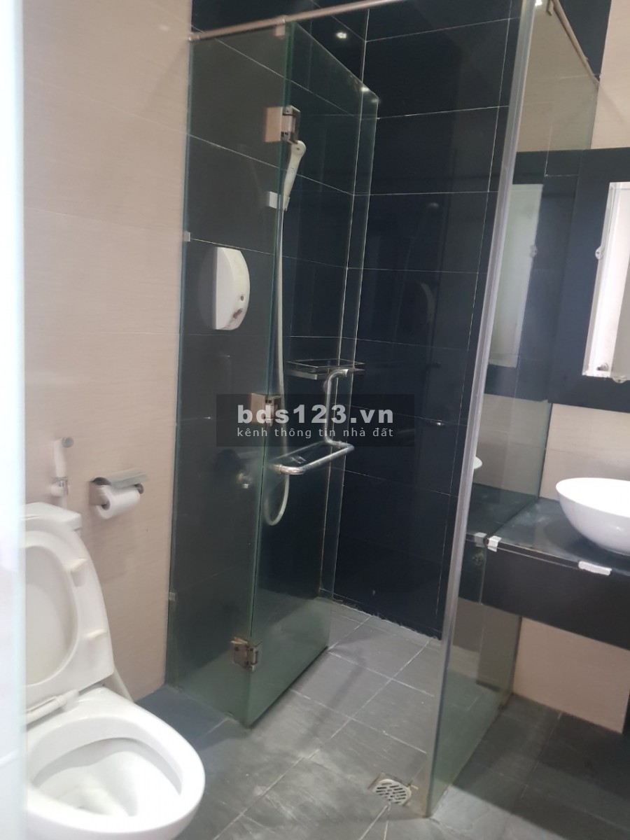 Cho thuê nhà đầy đủ nội thất đường Hoàng Hoa Thám Tân Bình