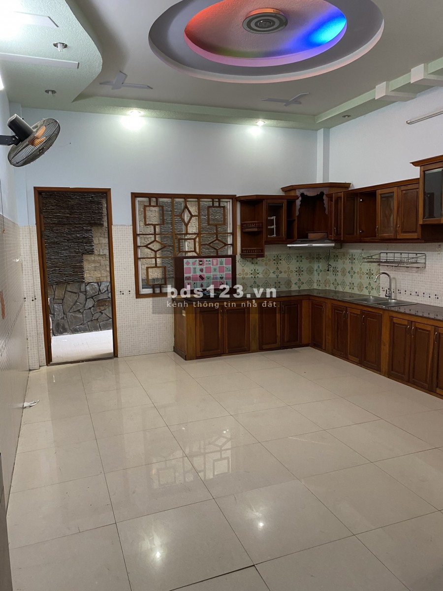 Nhà Kẻm Kinh Doanh D2 Vip Nhất Khu D 4,5x22, trệt, 3L – 35tr