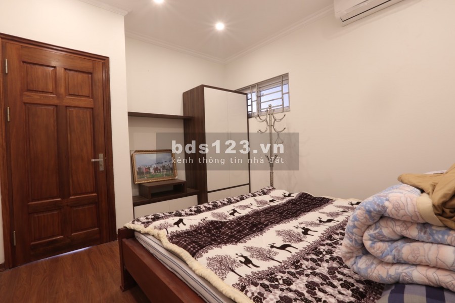 Cho thuê căn hộ chung cư Học Viện Quốc Phòng. 3 PN.2VS. 136m2. Giá HẠT RẺ. 7.5 tr/th