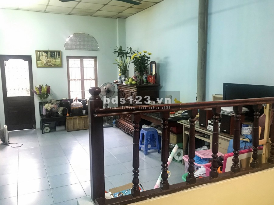 BÁN NHÀ 50M2 PHỐ CHỢ GIA LÂM - NGUYỄN SƠN