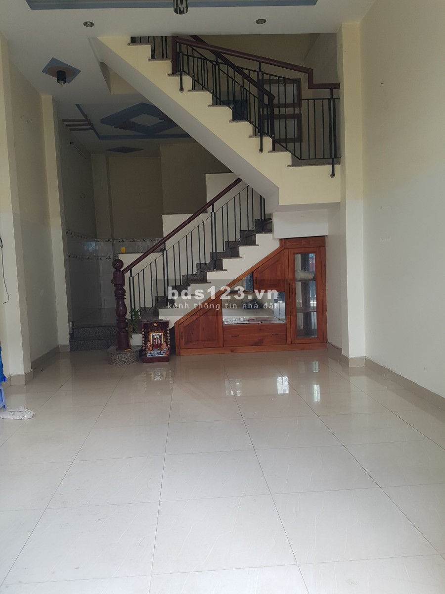 Cho thuê nhà hẻm 276/ Mã Lò có 5PN giá 8tr