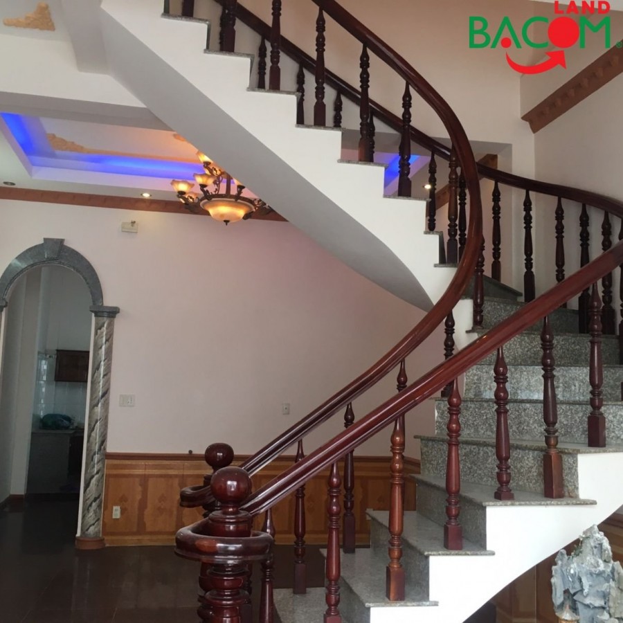Bán nhà lầu đẹp dt 5 x 16 đường ôtô gần chợ Tân Phong, Biên Hòa, chỉ 2ty8