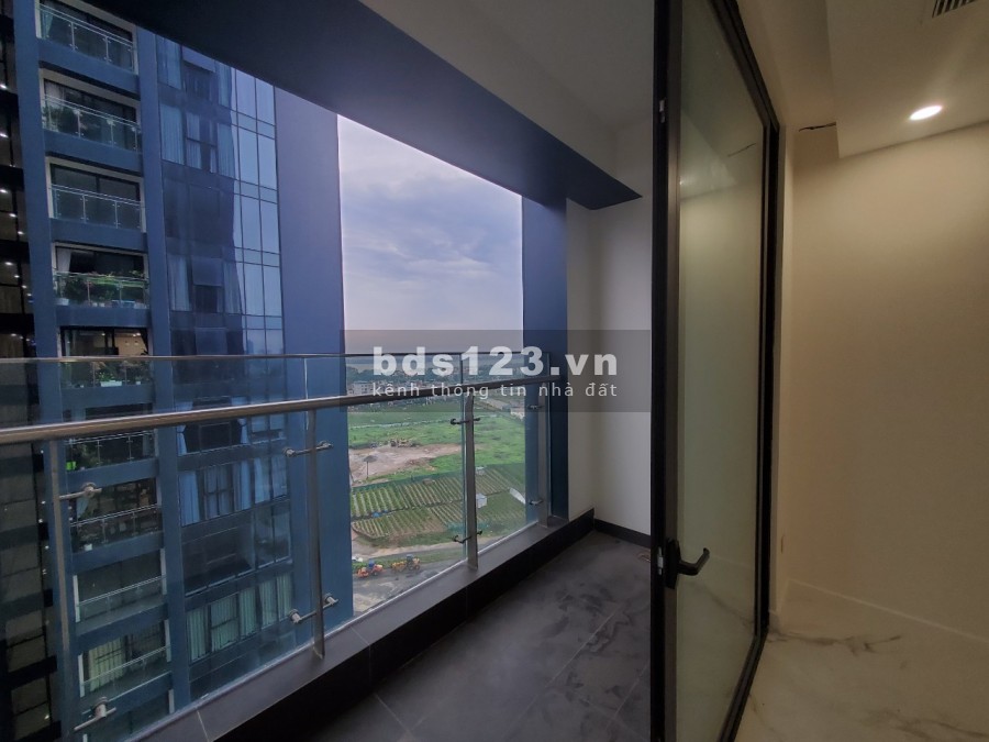 Bán căn góc S4 - 02 Sunshine City, tầng cao giá tốt, view sông Hồng cầu Nhật Tân - 0974606535