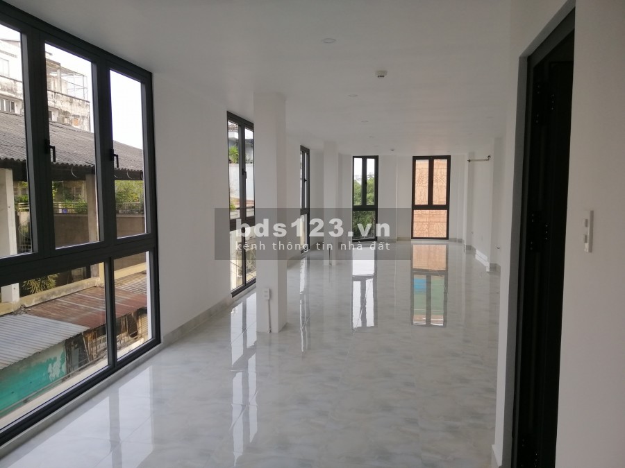 Cho thuê NHÀ NGUYÊN CĂN LÀM VĂN PHÒNG, SPA nằm đối diện CV HOÀNG VĂN THỤ P1, TÂN BÌNH