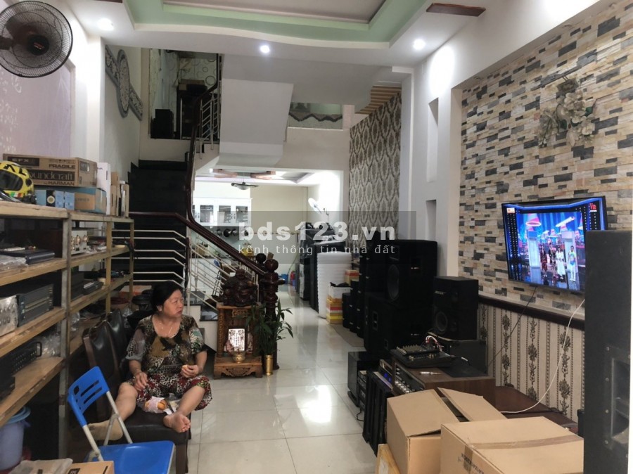 Cần bán GẤP nhà HXT Quang Trung, P14, Gò Vấp, 4x16m, 1 trệt, 3 lầu, 5.75 tỷ