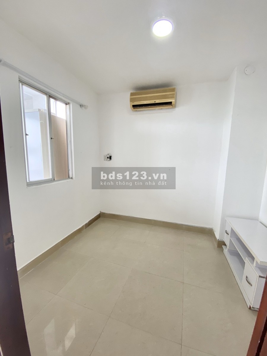 Cho thuê căn hộ 2PN quận 3 ngã 7 lý thái tổ 9tr/th