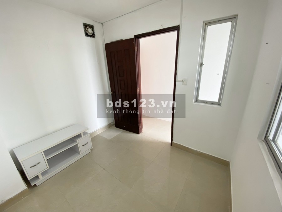 Cho thuê căn hộ 2PN quận 3 ngã 7 lý thái tổ 9tr/th