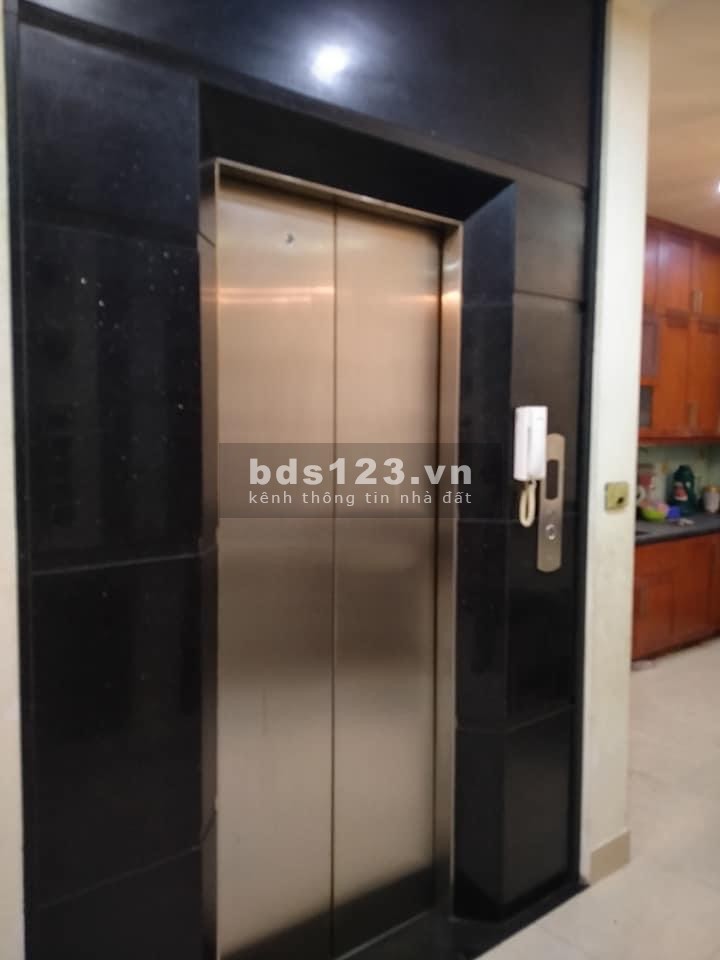 Sốc sốc sốc :bán nhà khu Yên Hòa , Cầu Giấy 100m2, 5tầng, 9.5 tỷ.