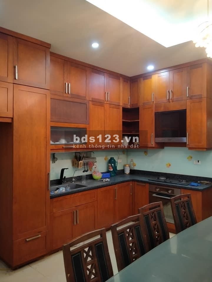 Sốc sốc sốc :bán nhà khu Yên Hòa , Cầu Giấy 100m2, 5tầng, 9.5 tỷ.